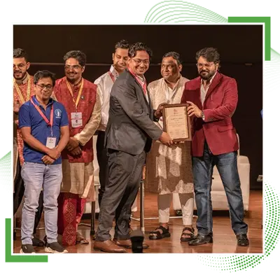Mr. Arunava Chatterjee receiving The Best Startup Idea Award from Mr. Babul Supriyo, the Minister of IT and Tourism Department, Government of West Bengal